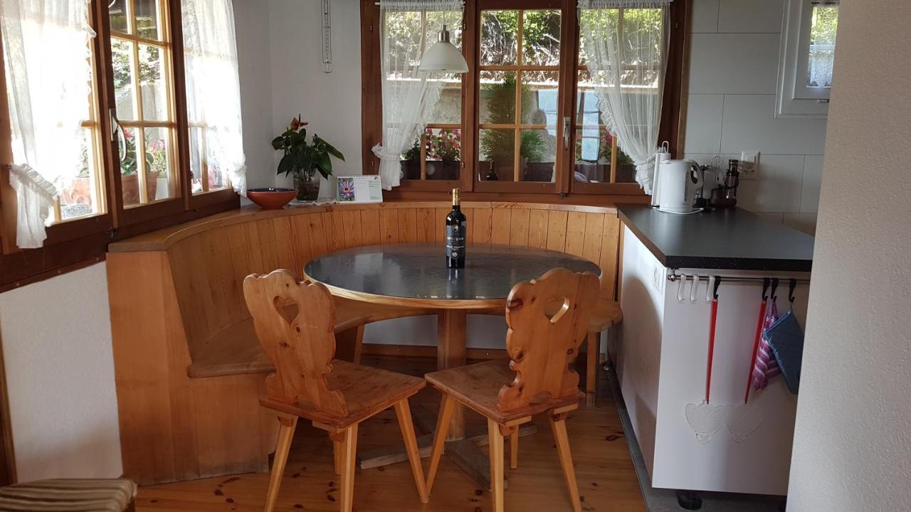Traumhaftes Chalet Mit Seesicht Krattigen Dış mekan fotoğraf
