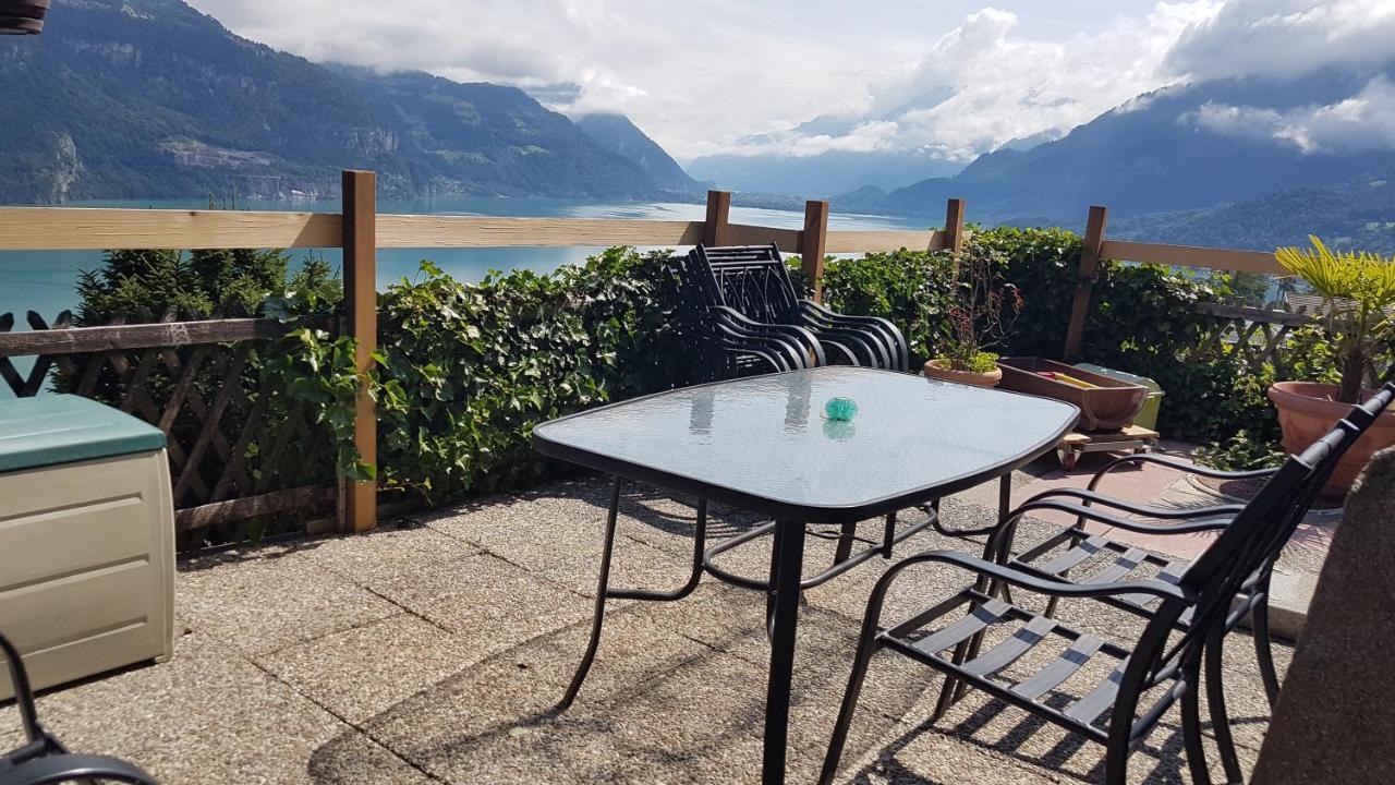 Traumhaftes Chalet Mit Seesicht Krattigen Dış mekan fotoğraf